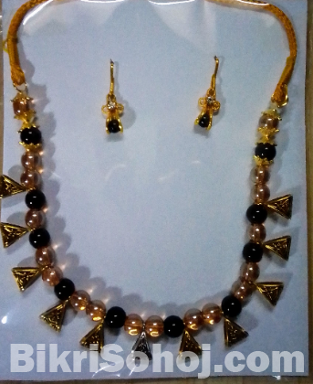 Antiques Jewellery Set